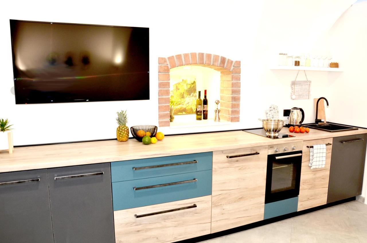 Studio Apartment Surf By The Sea Опатия Экстерьер фото